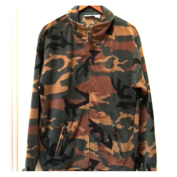 King Size Other - Camo Fleece Jacket🏕🏕